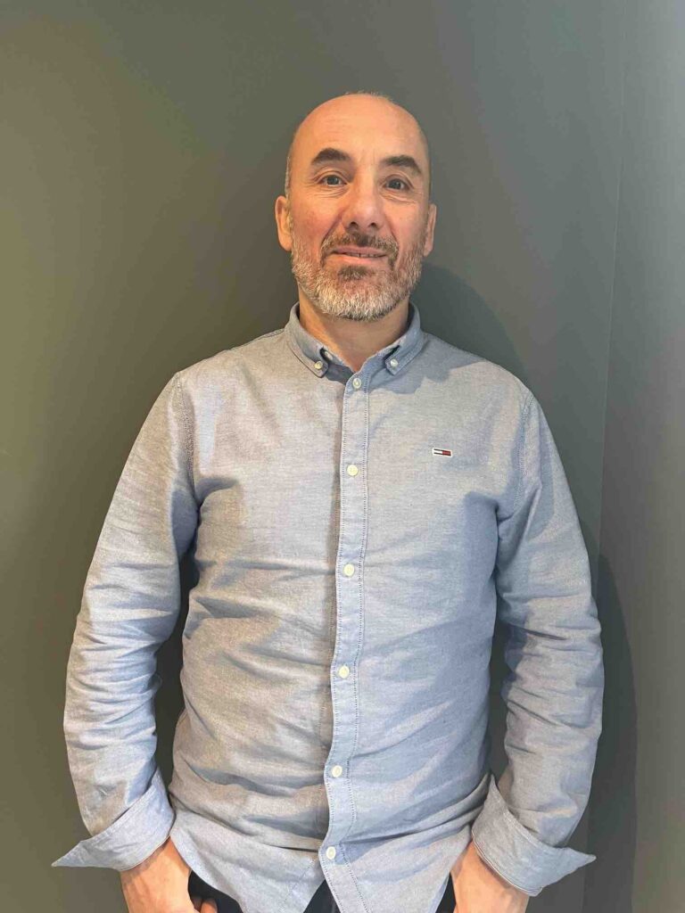 Franco, carrière dans l'univers du mobilier depuis 1996 chez OKA